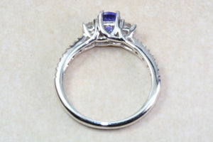 Natural AAA Grade Tanzanite and Diamond Ring. 18ct White Gold Engagement Ring. Promise Ring.Perfect Birthday or Anniversary Gift