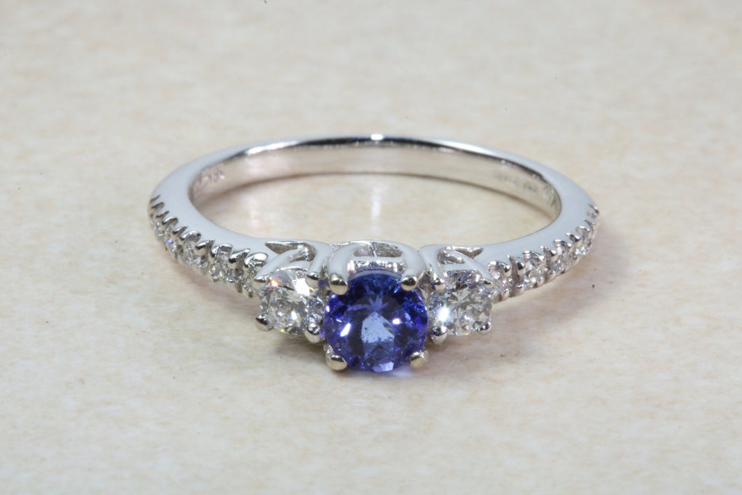 Natural AAA Grade Tanzanite and Diamond Ring. 18ct White Gold Engagement Ring. Promise Ring.Perfect Birthday or Anniversary Gift