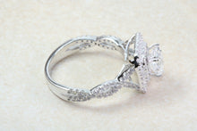 Load image into Gallery viewer, Platinum Natural Diamond Engagement ring,GIA Cert middle Diamond 1.01ct F SI 1 grade, outer Diamonds 0.69ct. Square Princess cut Centre Diam