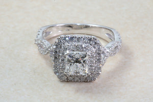 Platinum Natural Diamond Engagement ring,GIA Cert middle Diamond 1.01ct F SI 1 grade, outer Diamonds 0.69ct. Square Princess cut Centre Diam
