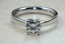Load image into Gallery viewer, 1.00 ct Radiant cut Forever One Moissanite Platinum Soitaire. DEF colour VVS1 clarity.
