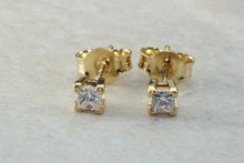 Load image into Gallery viewer, Simple diamond solitaire stud earings,real princess cut diamonds set in 18ct yellow gold, perfect for everyday wear. Ideal gift solution
