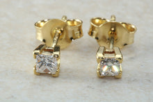 Load image into Gallery viewer, Simple diamond solitaire stud earings,real princess cut diamonds set in 18ct yellow gold, perfect for everyday wear. Ideal gift solution