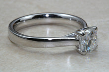 Load image into Gallery viewer, 1.00 ct Radiant cut Forever One Moissanite Platinum Soitaire. DEF colour VVS1 clarity.