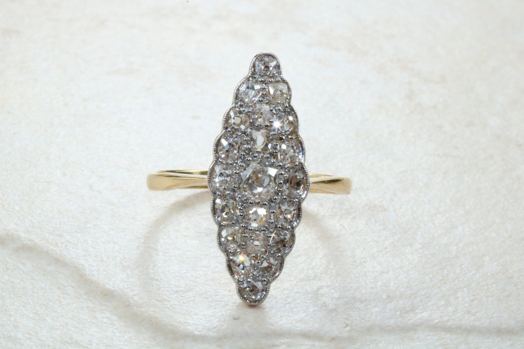 Stunning and beautiful Diamond set dress ring. 2ct Old cut round diamonds,18ct gold. Dress, cocktail, anniversary,statement ring. Ideal gift