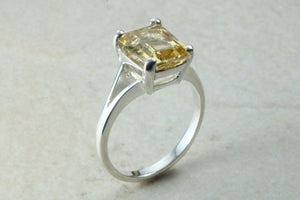 Natural rectangle cut Citrine Ring. Suitable for ladies of all ages, light lemon shade Citrine. Perfect gift solution for any occasion.