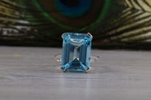 Load image into Gallery viewer, Stunning Large 14ct Swiss Blue Topaz set Yellow Gold Ring