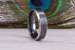 5 mm wide Flat profile Titanium band, light weight and very durable,