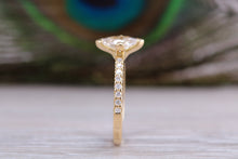 Load image into Gallery viewer, Marquise cut Diamond set 18ct Yellow Gold Engagement Ring