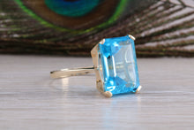 Load image into Gallery viewer, Stunning Large 14ct Swiss Blue Topaz set Yellow Gold Ring