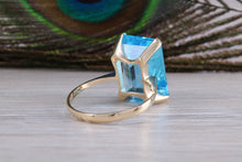 Load image into Gallery viewer, Stunning Large 14ct Swiss Blue Topaz set Yellow Gold Ring