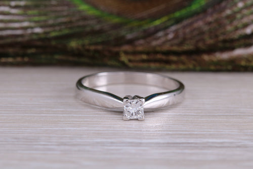 Simple and Dainty Diamond set White Gold Solitaire