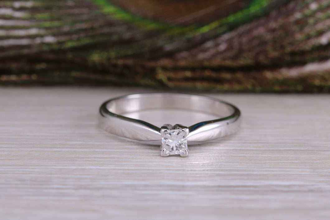 Simple and Dainty Diamond set White Gold Solitaire