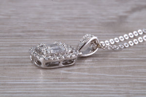 Elegant Diamond set 18ct White Gold Necklace