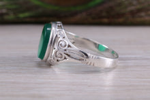 Load image into Gallery viewer, Oval cut Green Agate set Silver Ring