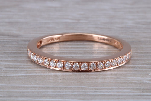Round cut Diamond set 18ct Rose Gold Band