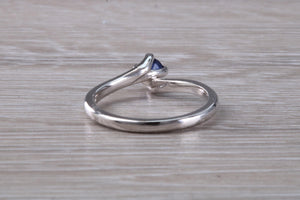 Beautiful Royal Blue Sapphire set Twist Shank 18ct White Gold Ring