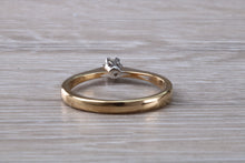 Load image into Gallery viewer, Dainty Natural Diamond set Yellow Gold Ring