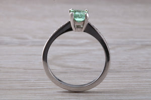 Brazilian Paraiba Tourmaline and Diamond set Platinum Ring