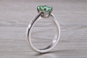 Brazilian Paraiba Tourmaline and Diamond set Platinum Ring