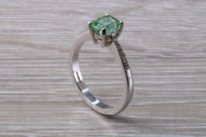 Brazilian Paraiba Tourmaline and Diamond set Platinum Ring