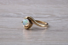 Load image into Gallery viewer, Opal set Yellow Gold Twist Shank Ring