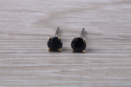 Blue Sapphire set 18ct White Gold Stud Earrings