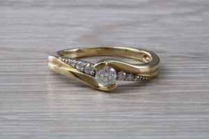Crossover Diamond set Yellow Gold Ring