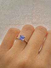Load image into Gallery viewer, 1.25 ct Natural AAA grade Tanzanite Platinum Solitaire