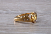 Load image into Gallery viewer, Diamond set 18ct Yellow Gold Ring