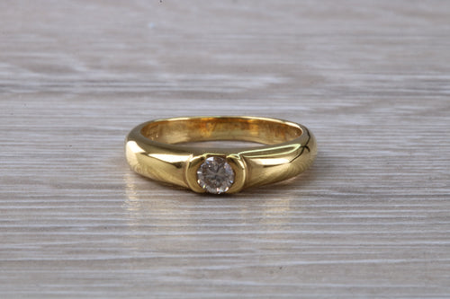 Chunky and heavy natural diamond set ring, 18ct yellow gold with real diamond. perfect dress, anniversary, engagement ring. Ideal gift idea