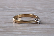 Load image into Gallery viewer, Dainty Natural Diamond set Yellow Gold Ring