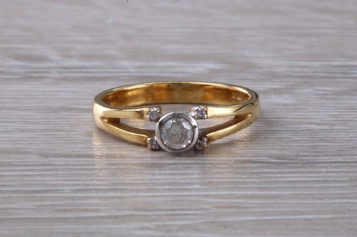 Split shoulder shank natural diamond set ring, 18ct yellow gold,real diamonds. perfect dress, anniversary, engagement ring. Ideal gift idea