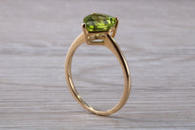 Load image into Gallery viewer, Heart Shape Peridot set Yellow Gold Ring