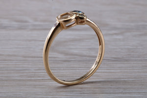 Multi gemstone set ring, 9ct yellow gold and set with bluse sapphire, green sapphire and yellow sapphireand diamonds