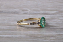 Load image into Gallery viewer, Dainty Oval cut Emerald and Diamond set Yellow Gold Ring