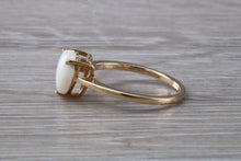 Load image into Gallery viewer, Heart Shaped Opal set Yellow Gold Ring