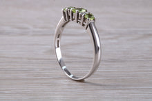 Load image into Gallery viewer, Peridot and Diamond set White Gold Ring