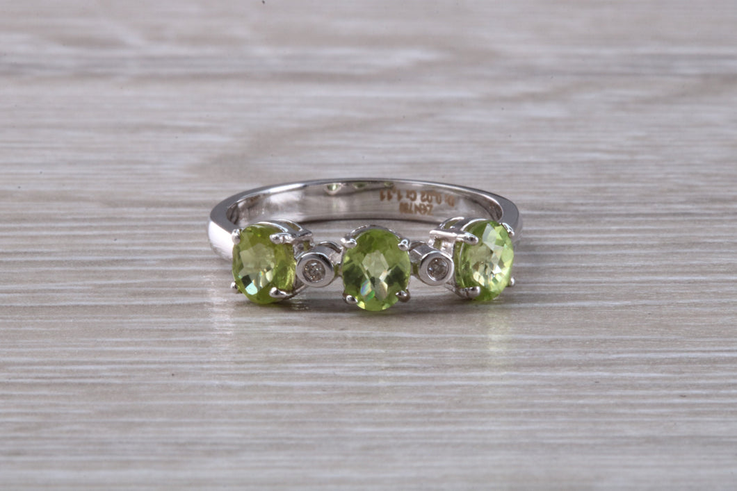 Peridot and Diamond set White Gold Ring