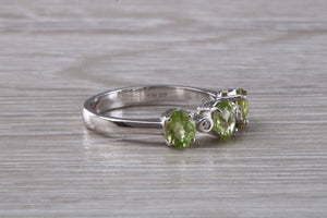 Peridot and Diamond set White Gold Ring