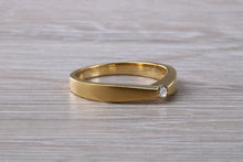 Load image into Gallery viewer, Simple and Minimalistic Diamond set 18ct Yellow Gold Ring