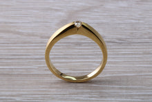 Load image into Gallery viewer, Simple and Minimalistic Diamond set 18ct Yellow Gold Ring