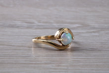 Load image into Gallery viewer, Opal set Yellow Gold Twist Shank Ring