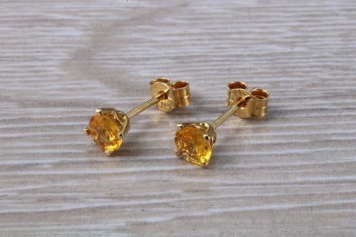 Round cut Yellow Sapphire set Gold Stud Earrings