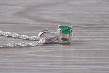 Load image into Gallery viewer, Natural Round cut Emerald set Silver Necklace