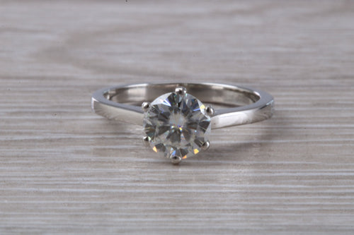 One carat Platinum Diamond Solitaire, set in six Claw Ring, Simple and Elegant Solitaire