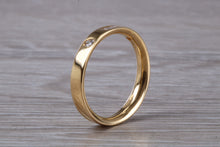 Load image into Gallery viewer, Baguette and Round cut Diamond set 18ct Yellow Gold Ring