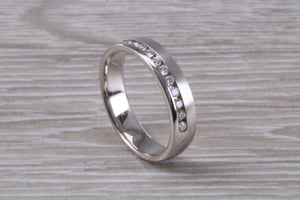 Beautiful Diamond set 18ct White Gold Band