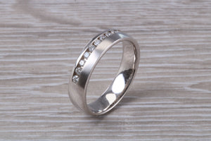 Beautiful Diamond set 18ct White Gold Band