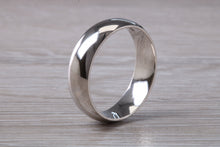 Load image into Gallery viewer, 6mm Wide Court Profile Platinum Wedding Band
